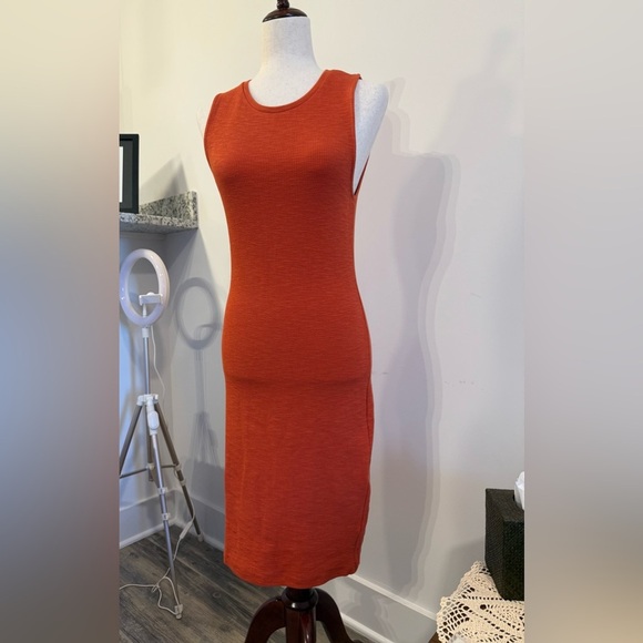 Zara Sleeveless Rust Midi Dress - Picture 1 of 5